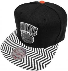 Mitchell & Ness NBA New York Knicks Zig Zag EU134 Snapback Cap Kappe Basecap